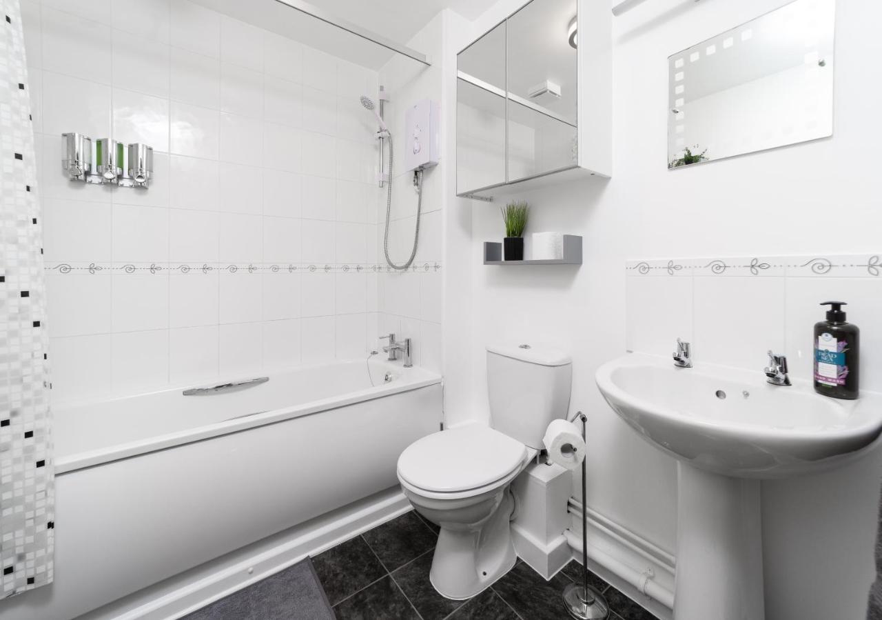 סאות'המפטון Charming 2Br Ground Floor Flat In Sholing, 11 Mins From City Centre - Recently Set Up With Love מראה חיצוני תמונה